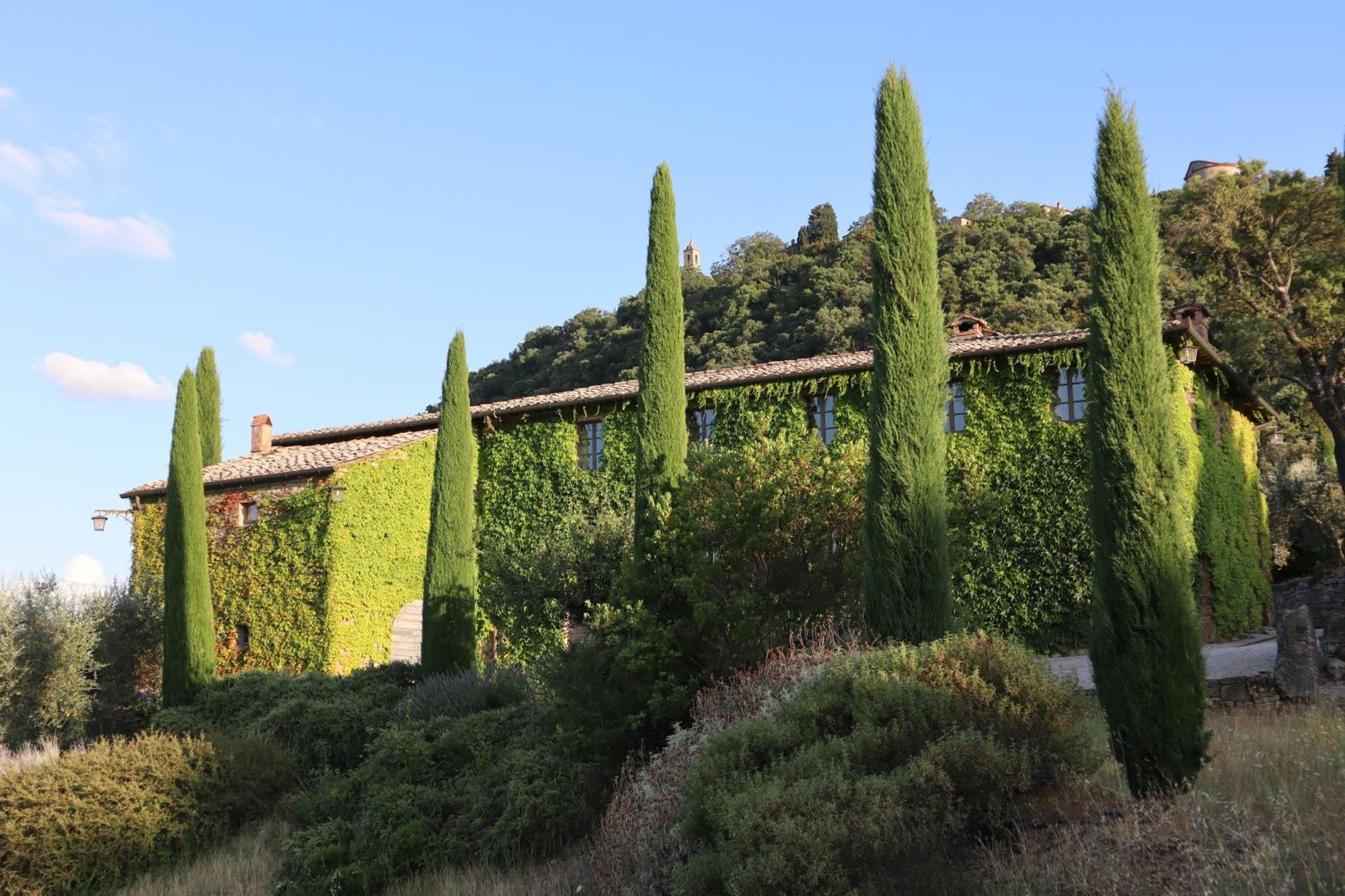 Abbadia Wine Relais Bed & Breakfast Montefollonico Bagian luar foto