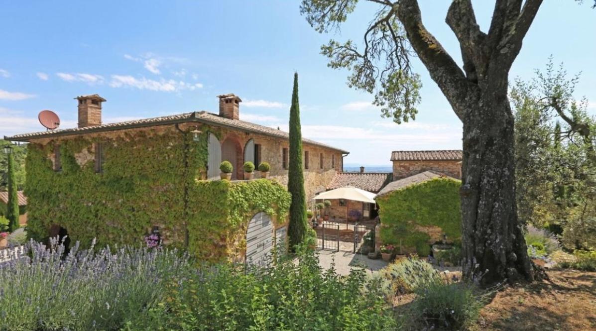 Abbadia Wine Relais Bed & Breakfast Montefollonico Bagian luar foto